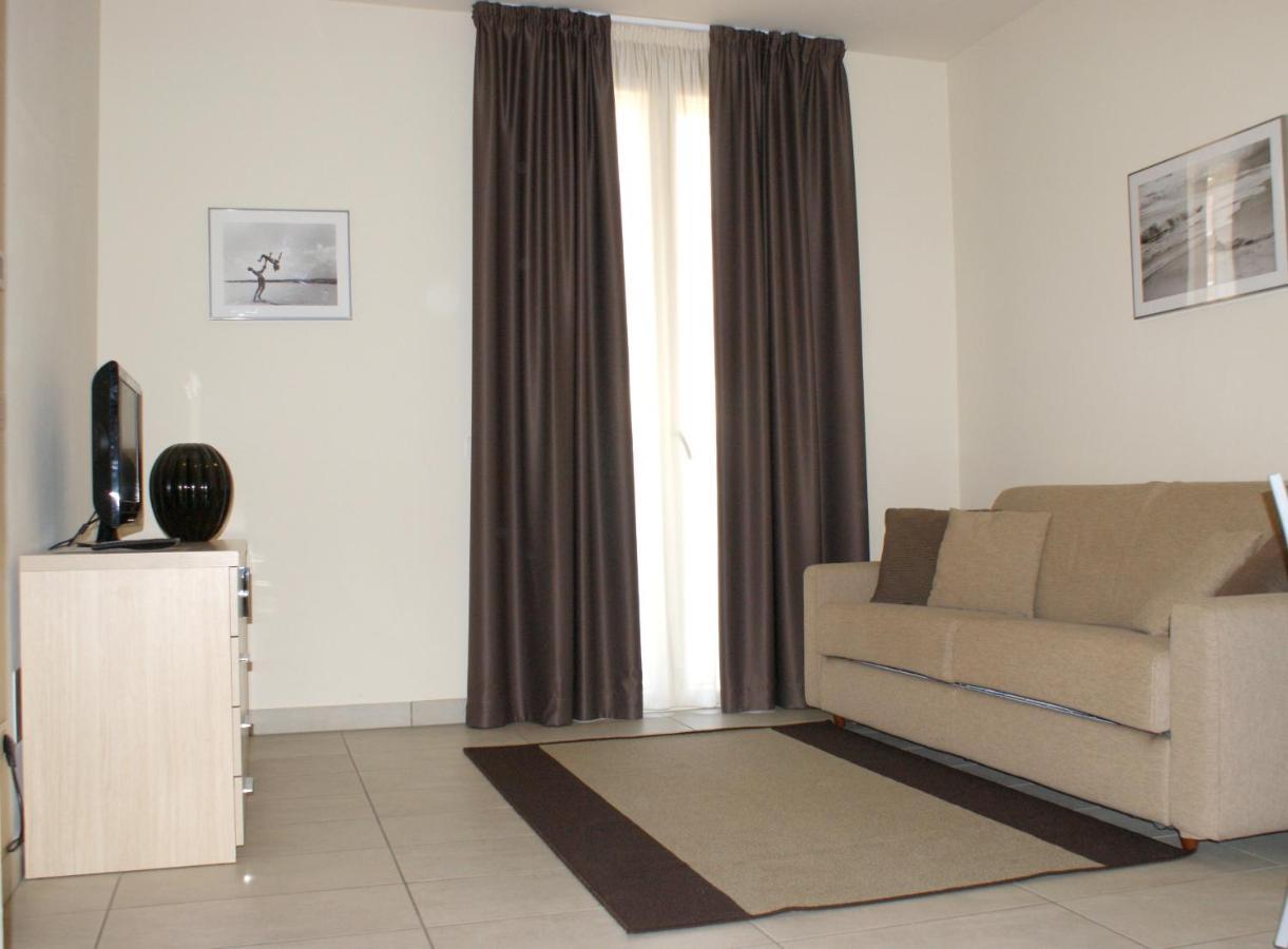 Residence Belmare Rimini Exteriér fotografie