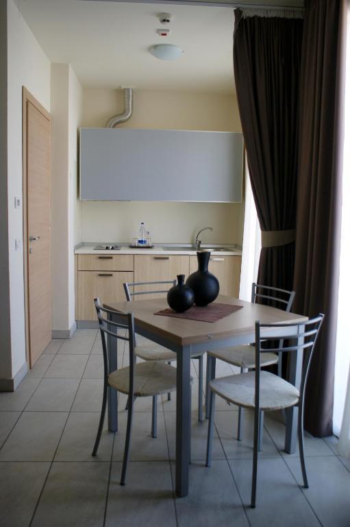 Residence Belmare Rimini Pokoj fotografie